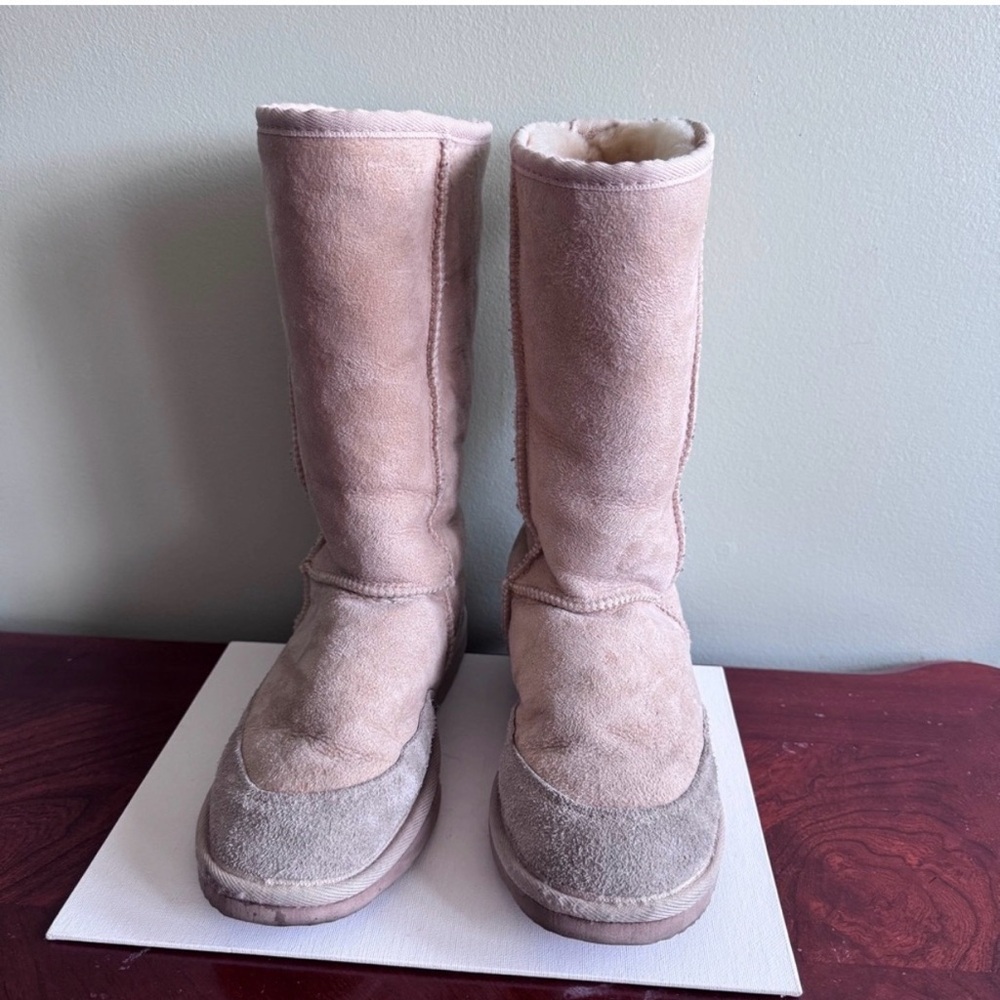 UGG Women's Beige Suede Winter Boots